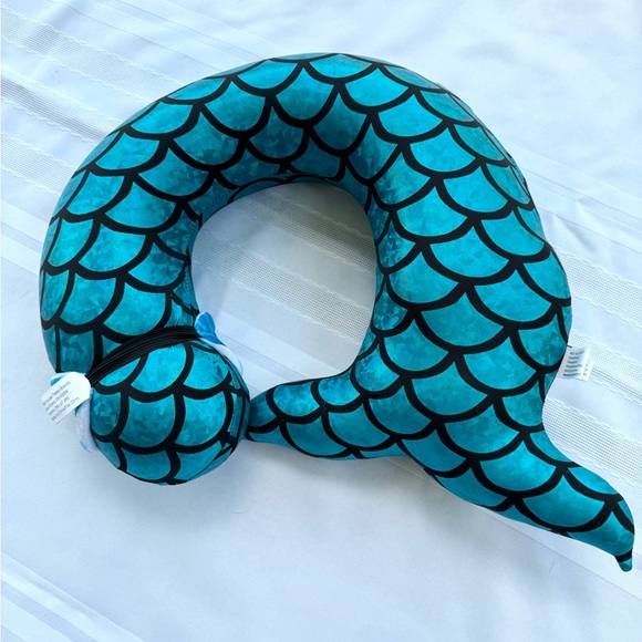 Justice Mermaid Tail/Neck Pillow & Eye Mask Shimmering Blues Slumber Party Throw - Picture 4 of 4